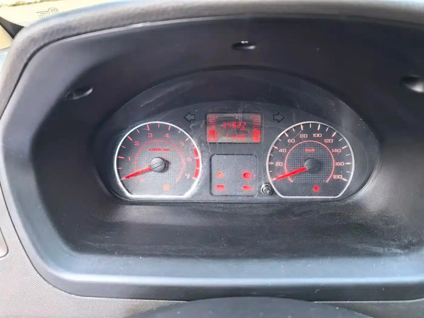 Wuling Rongguang S 2023 1.5L Basic Model 5/7 Seats — миниатюра 11
