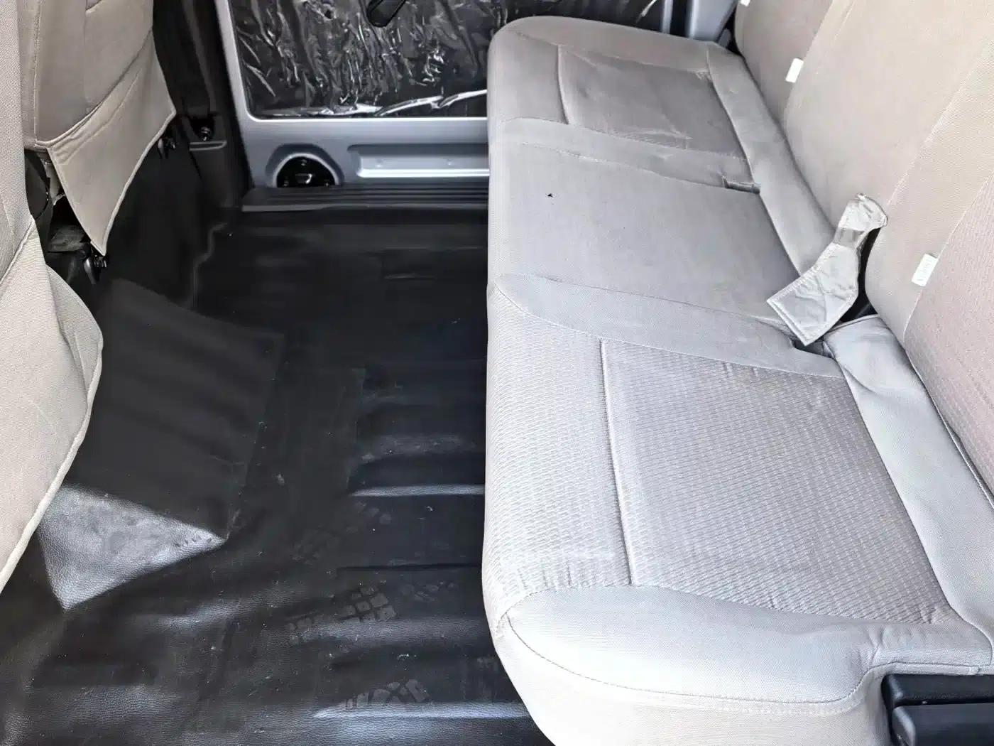 Wuling Rongguang S 2023 1.5L Basic Model 5/7 Seats — миниатюра 7
