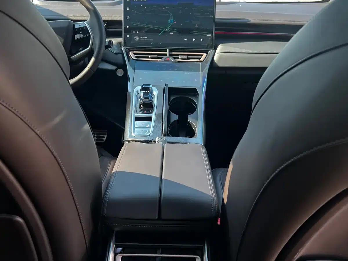 Wey brand Mocha 2021 2.0T 2WD Special Edition — миниатюра 12
