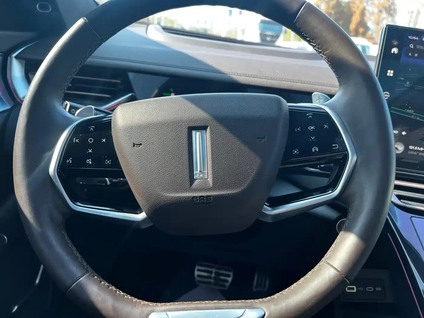 Wey brand Mocha 2021 2.0T 2WD Special Edition — миниатюра 13