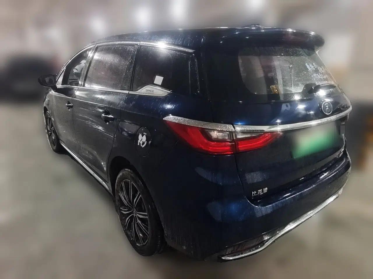 BYD Song MAX New Energy 2019 DM 1.5T Smart Connect Advanced 6-Seater China VI Standard — миниатюра 4