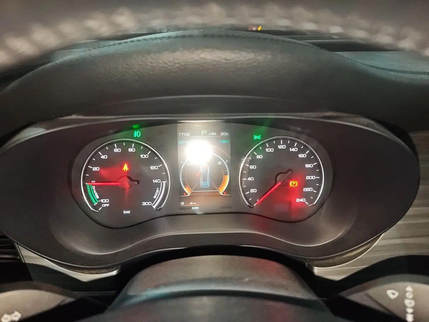 BYD Song MAX New Energy 2019 DM 1.5T Smart Connect Advanced 6-Seater China VI Standard — миниатюра 10