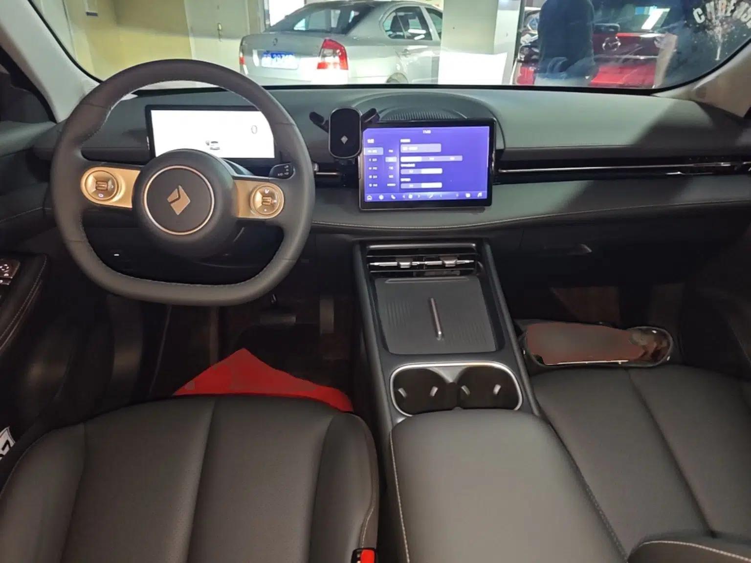 Baojun E6 2026 Model 500km Enjoyment Edition — миниатюра 12