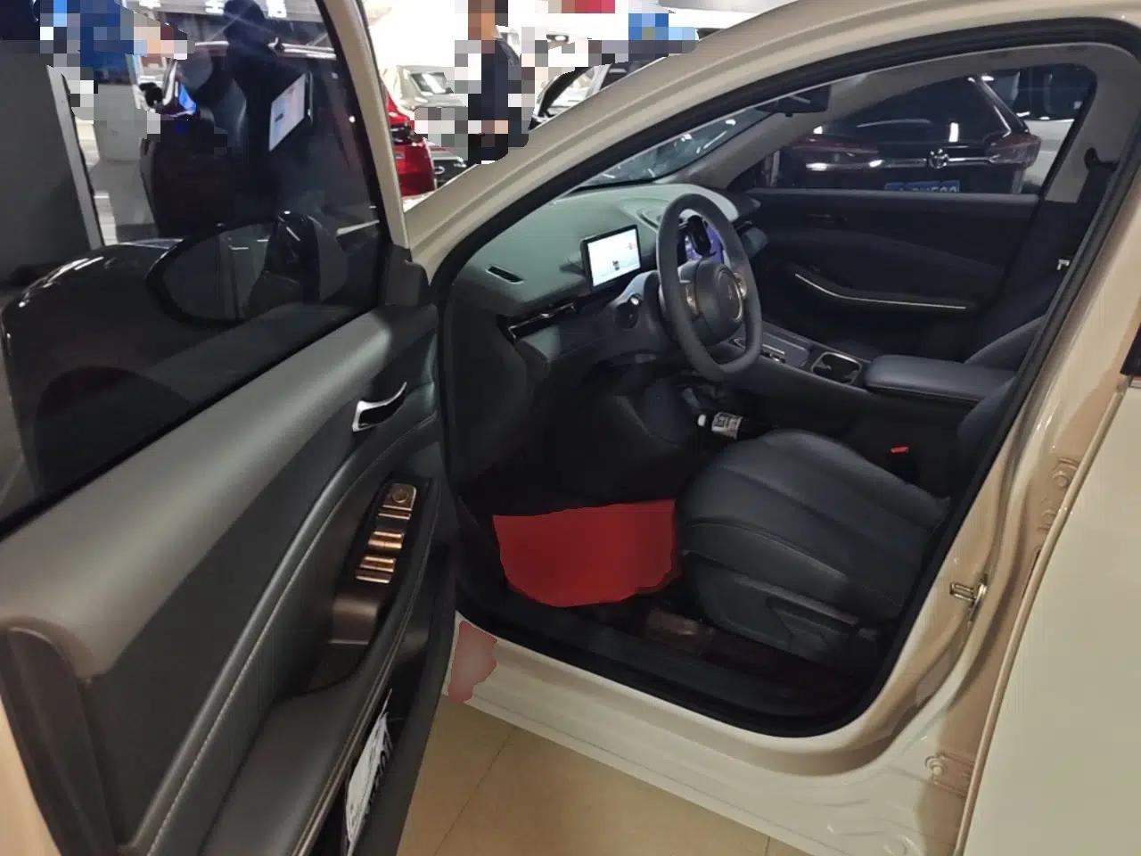 Baojun E6 2026 Model 500km Enjoyment Edition — миниатюра 18