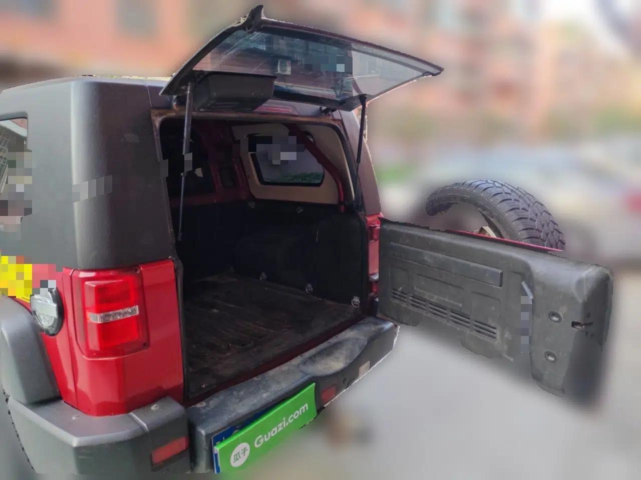 BAIC Off-Road F40 2019 2.3T Automatic Cube Edition — миниатюра 20
