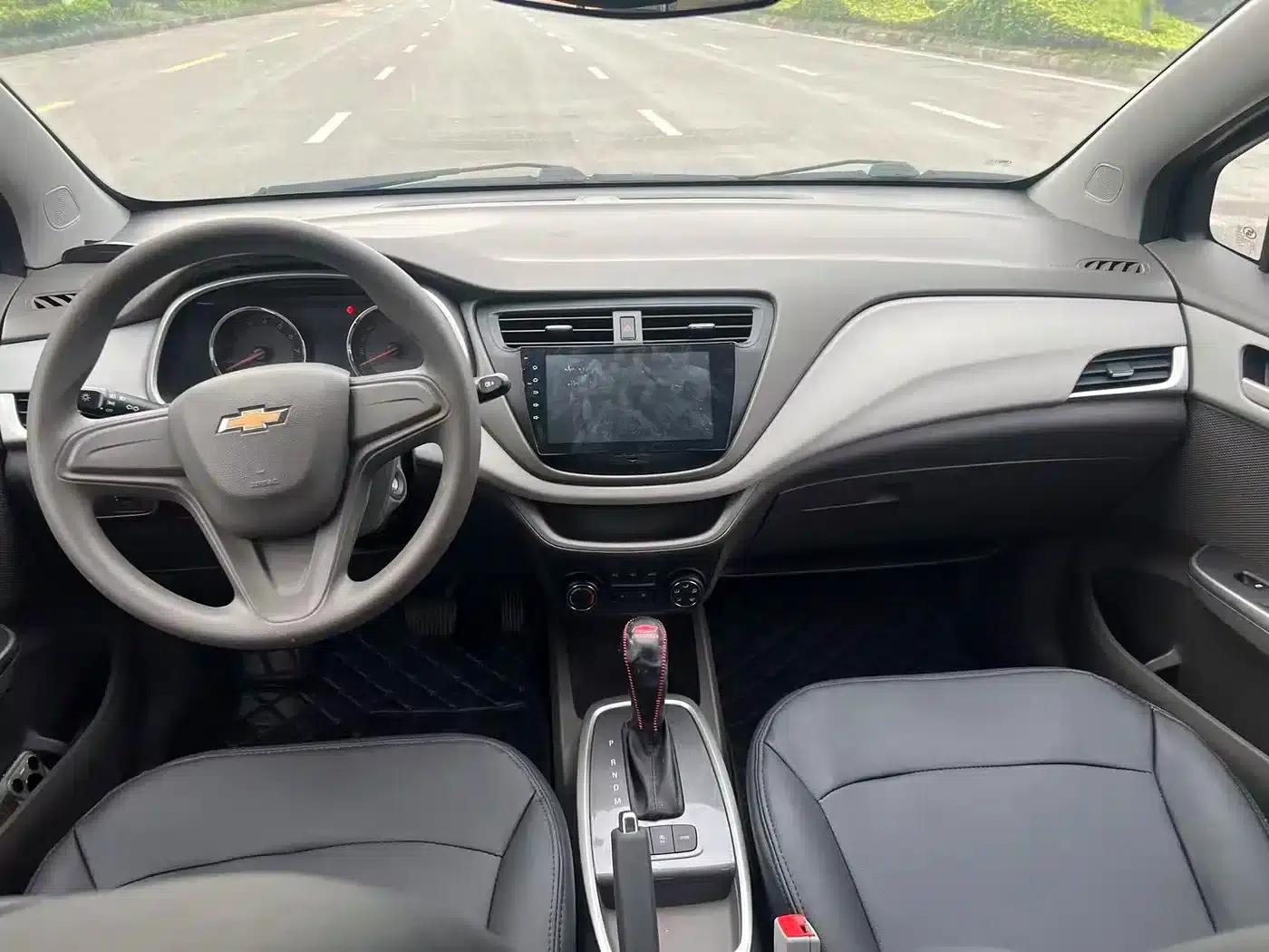Chevrolet Aveo RV 2016 1.5L Automatic Comfortline Edition — миниатюра 11