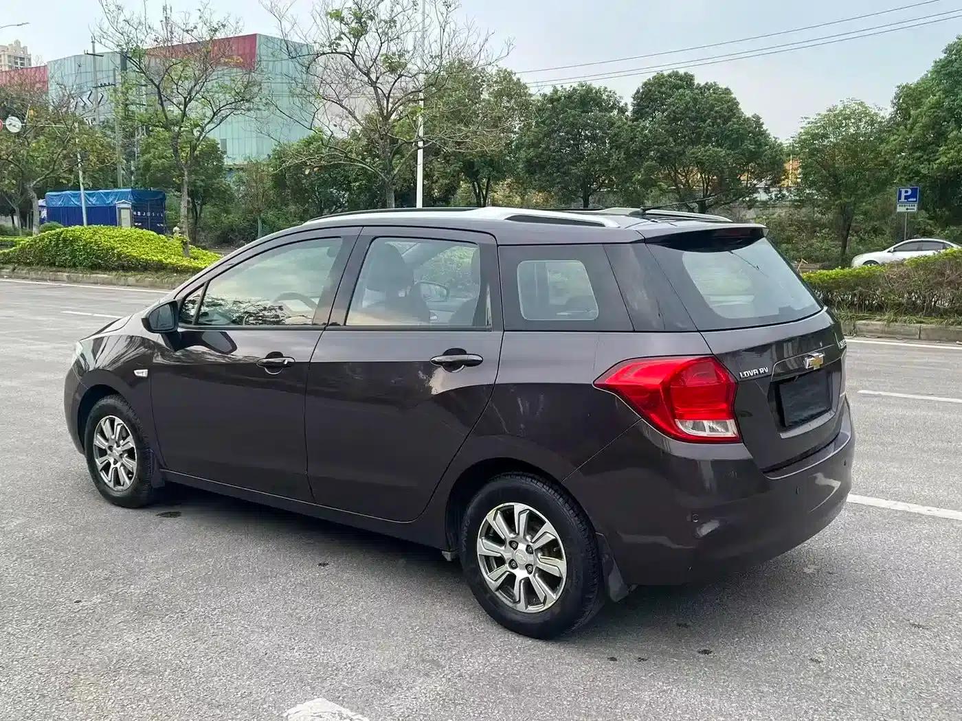 Chevrolet Aveo RV 2016 1.5L Automatic Comfortline Edition — миниатюра 5
