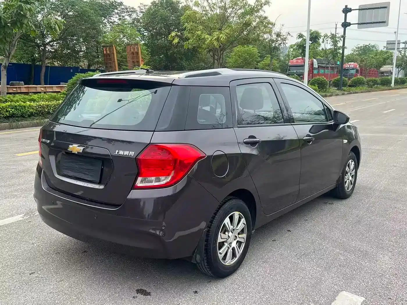 Chevrolet Aveo RV 2016 1.5L Automatic Comfortline Edition — миниатюра 6