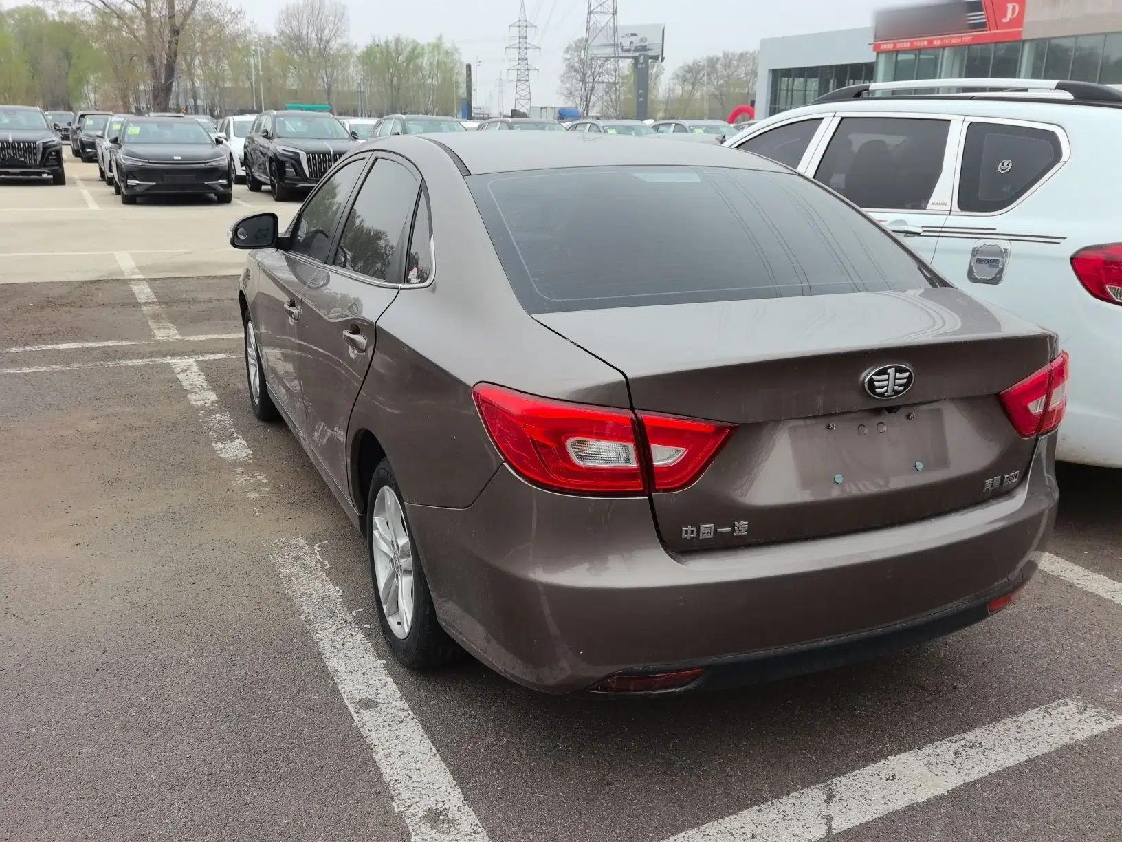 Bestune B30 2016 1.6L Automatic Luxury Model — миниатюра 6