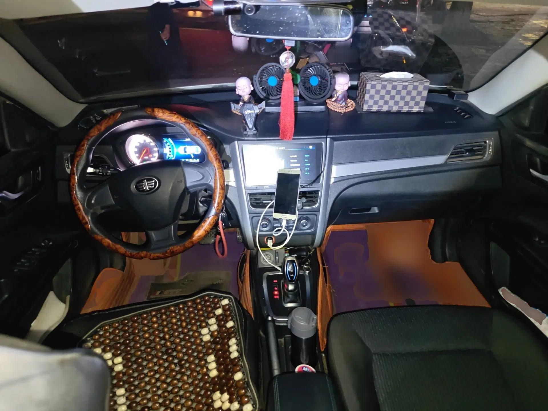 Bestune B30EV 2019 EV400 — миниатюра 10