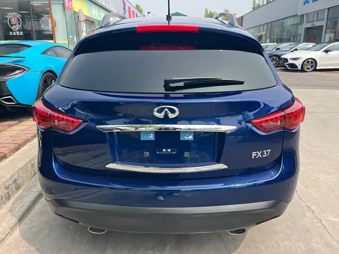 Infiniti FX 2013 FX37 Beyond Upgrade Edition — миниатюра 3