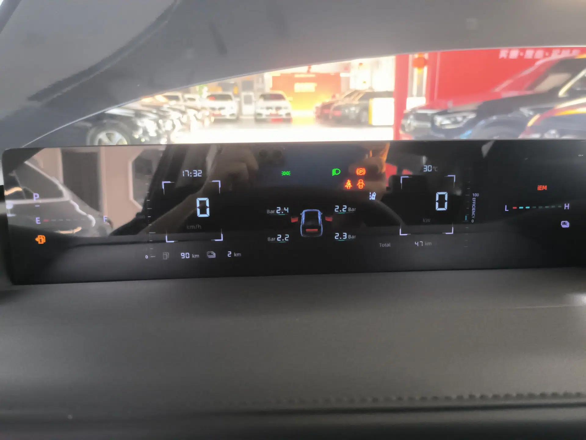 CHANGAN Eado PHEV 2025 Smart New Blue Whale 145KM Battleship Edition — миниатюра 15