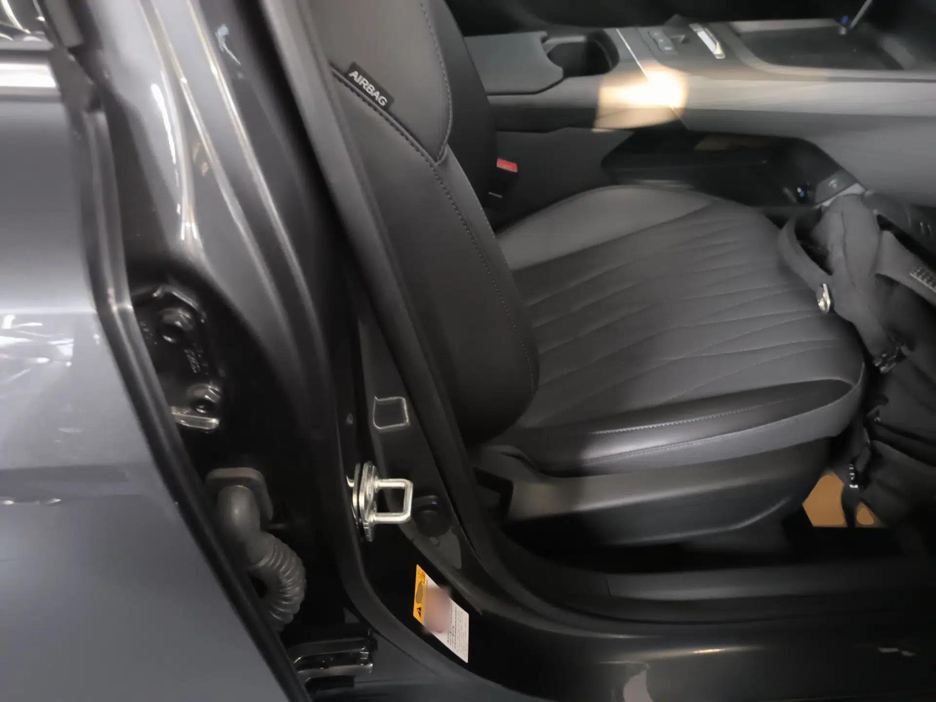 CHANGAN Eado PHEV 2025 Smart New Blue Whale 145KM Battleship Edition — миниатюра 23