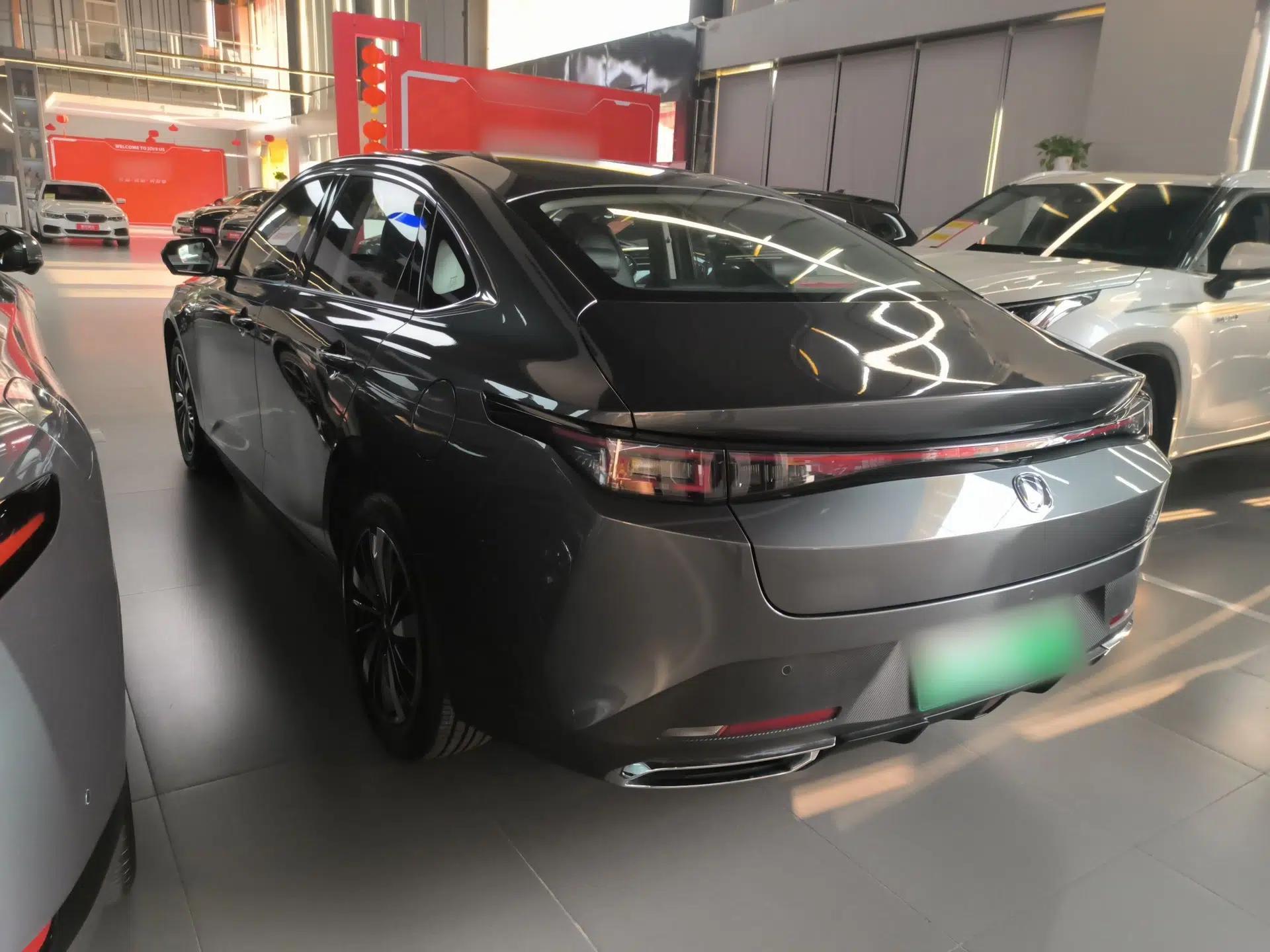 CHANGAN Eado PHEV 2025 Smart New Blue Whale 145KM Battleship Edition — миниатюра 4