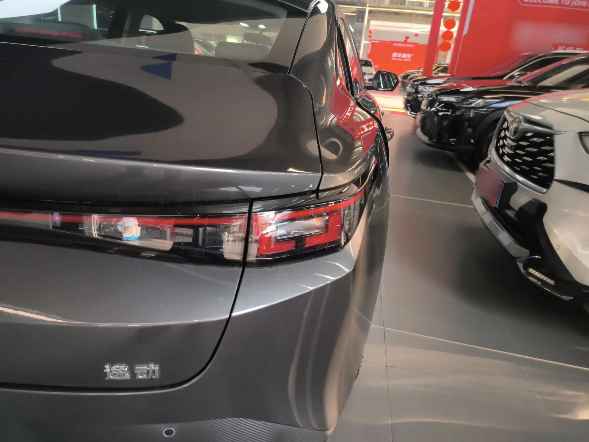 CHANGAN Eado PHEV 2025 Smart New Blue Whale 145KM Battleship Edition — миниатюра 7