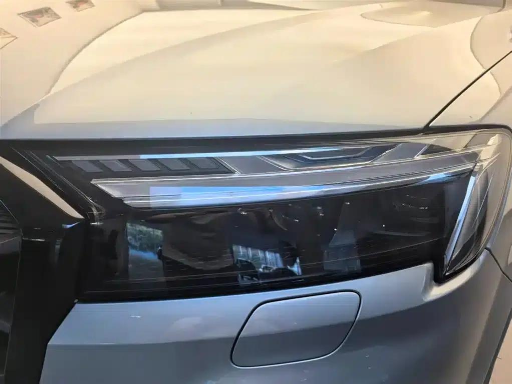 Audi SQ7 2024 4.0 TFSI — миниатюра 5