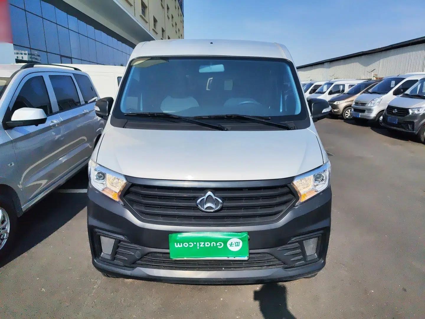 CHANGAN KUAYUE Xing V3 2023 1.5L Gasoline Comfort Edition 5-Seat Passenger Vehicle — миниатюра 2