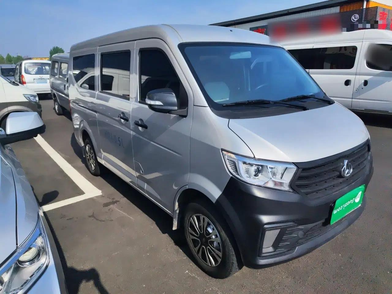 CHANGAN KUAYUE Xing V3 2023 1.5L Gasoline Comfort Edition 5-Seat Passenger Vehicle — миниатюра 3