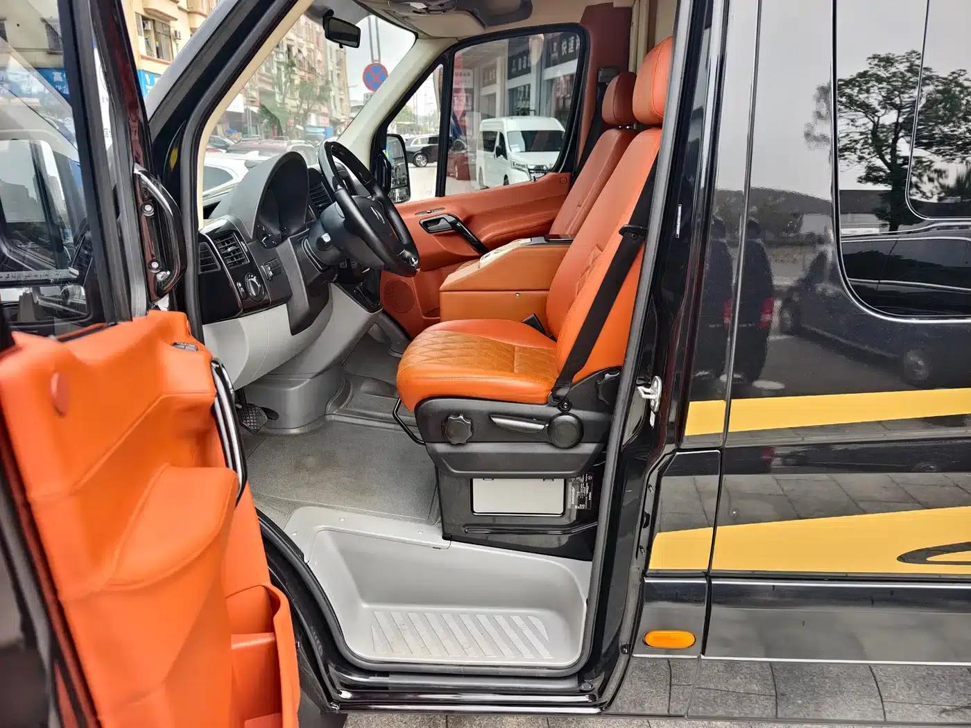 2019 Sprinter 3.5L Automatic — миниатюра 2