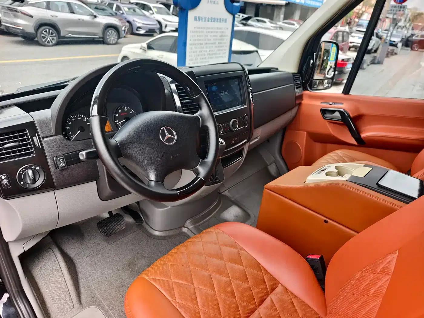 2019 Sprinter 3.5L Automatic — миниатюра 3