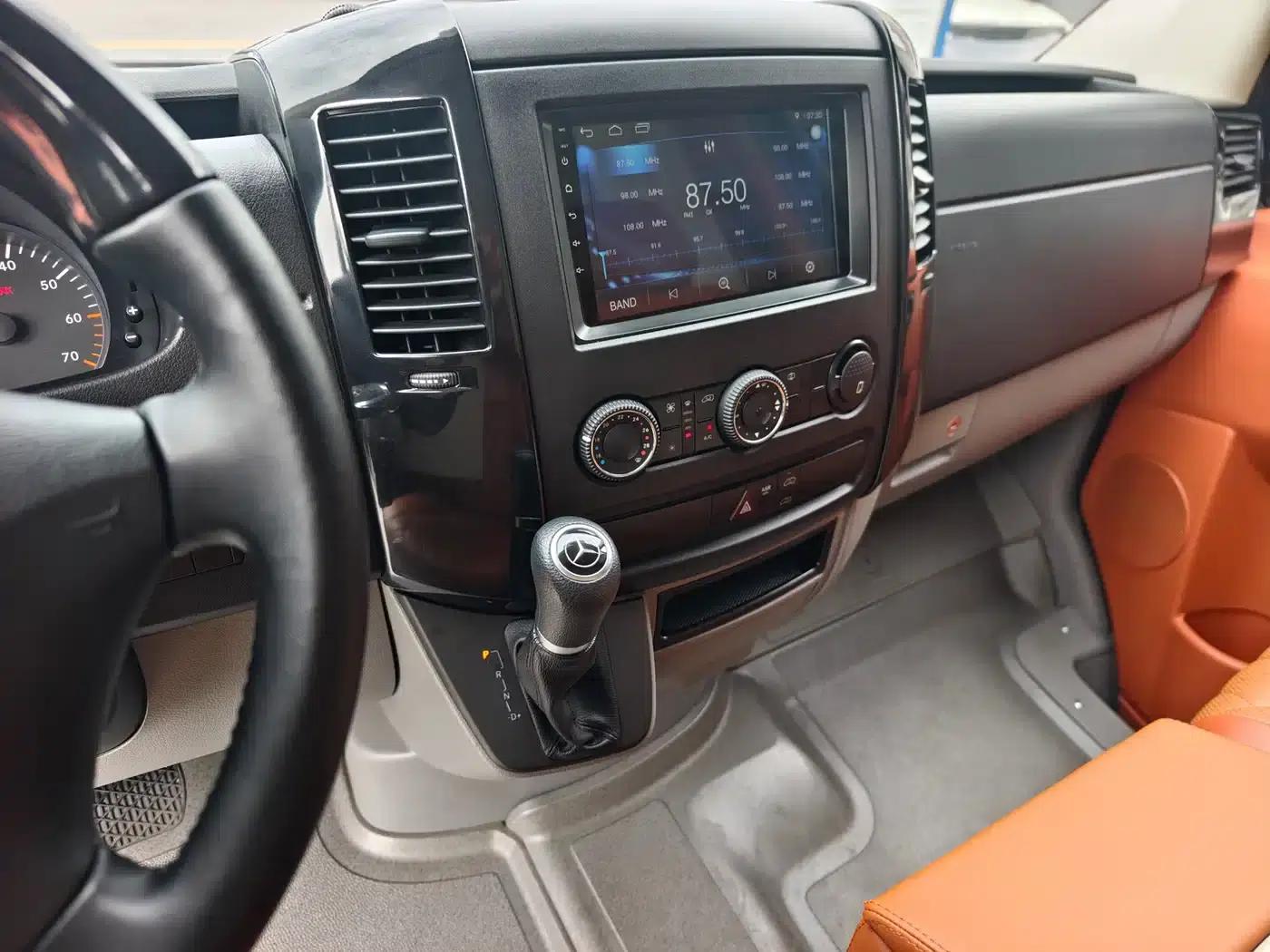 2019 Sprinter 3.5L Automatic — миниатюра 4