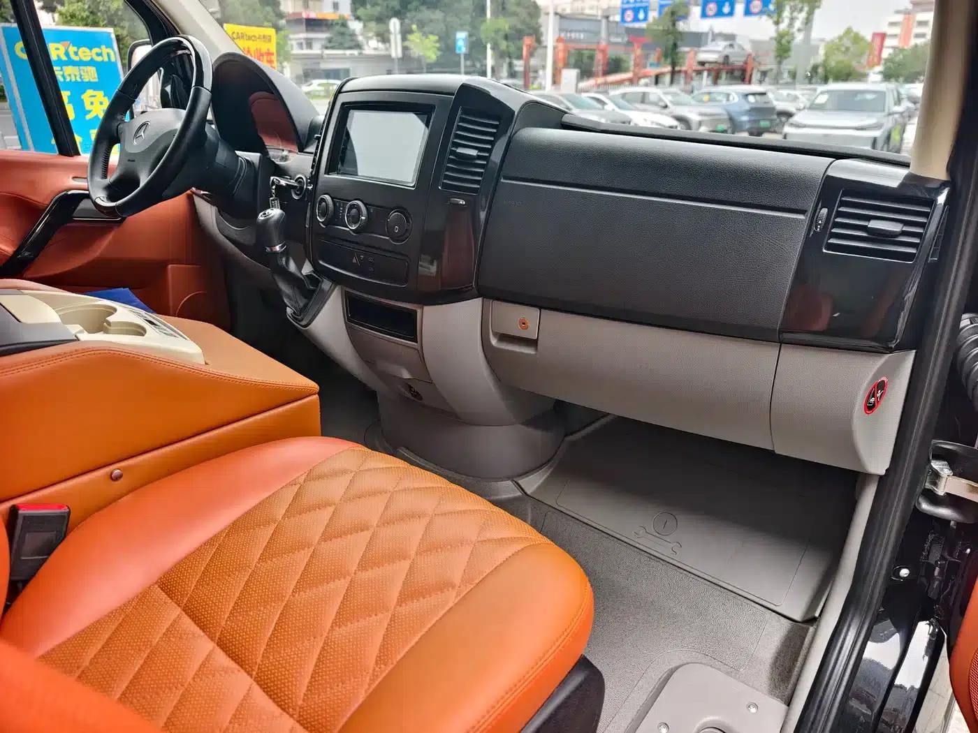 2019 Sprinter 3.5L Automatic — миниатюра 9