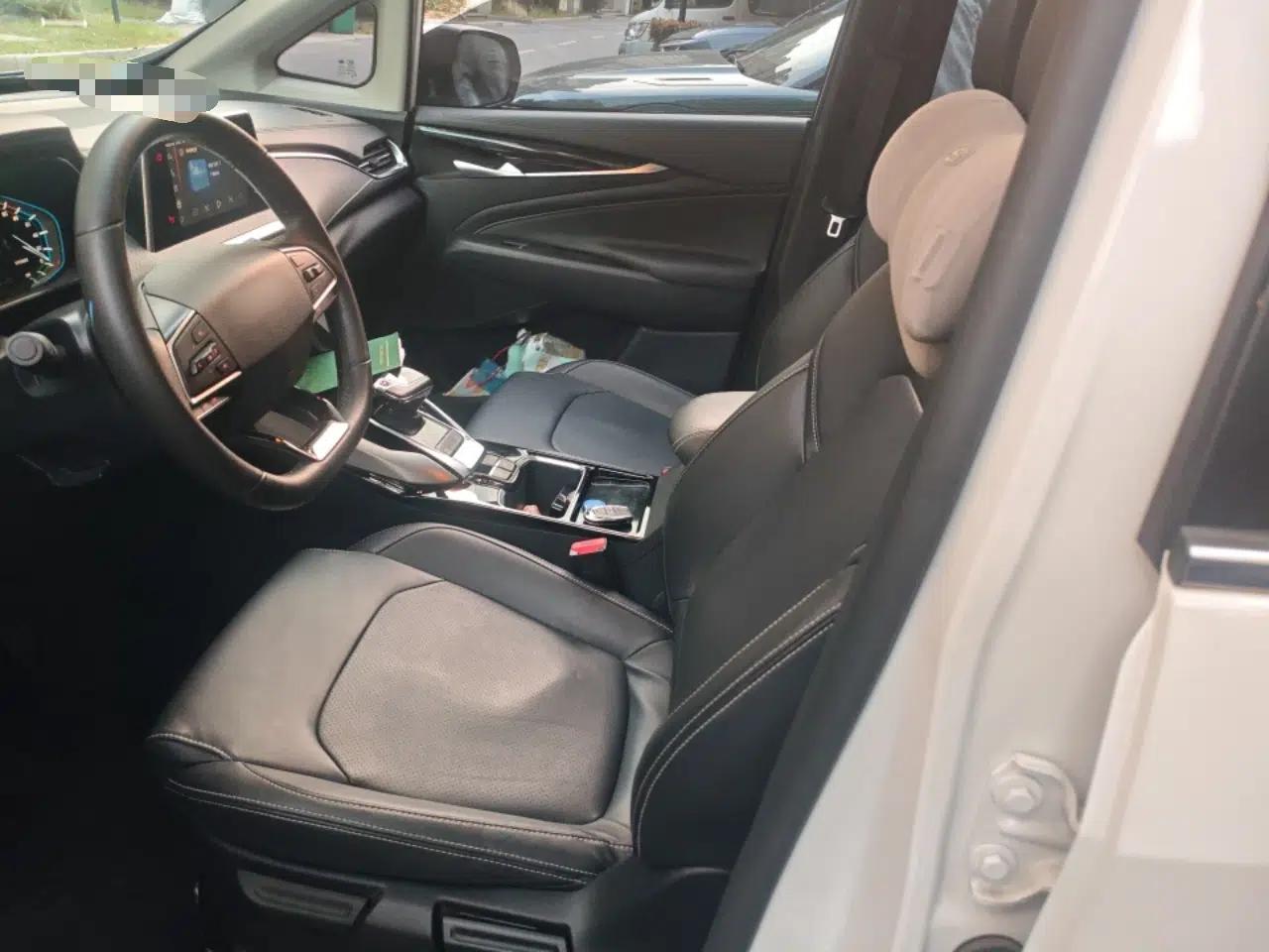 SAIC MAXUS EUNIQ 5 2020 1.3T PLUG-IN Elite Edition — миниатюра 16