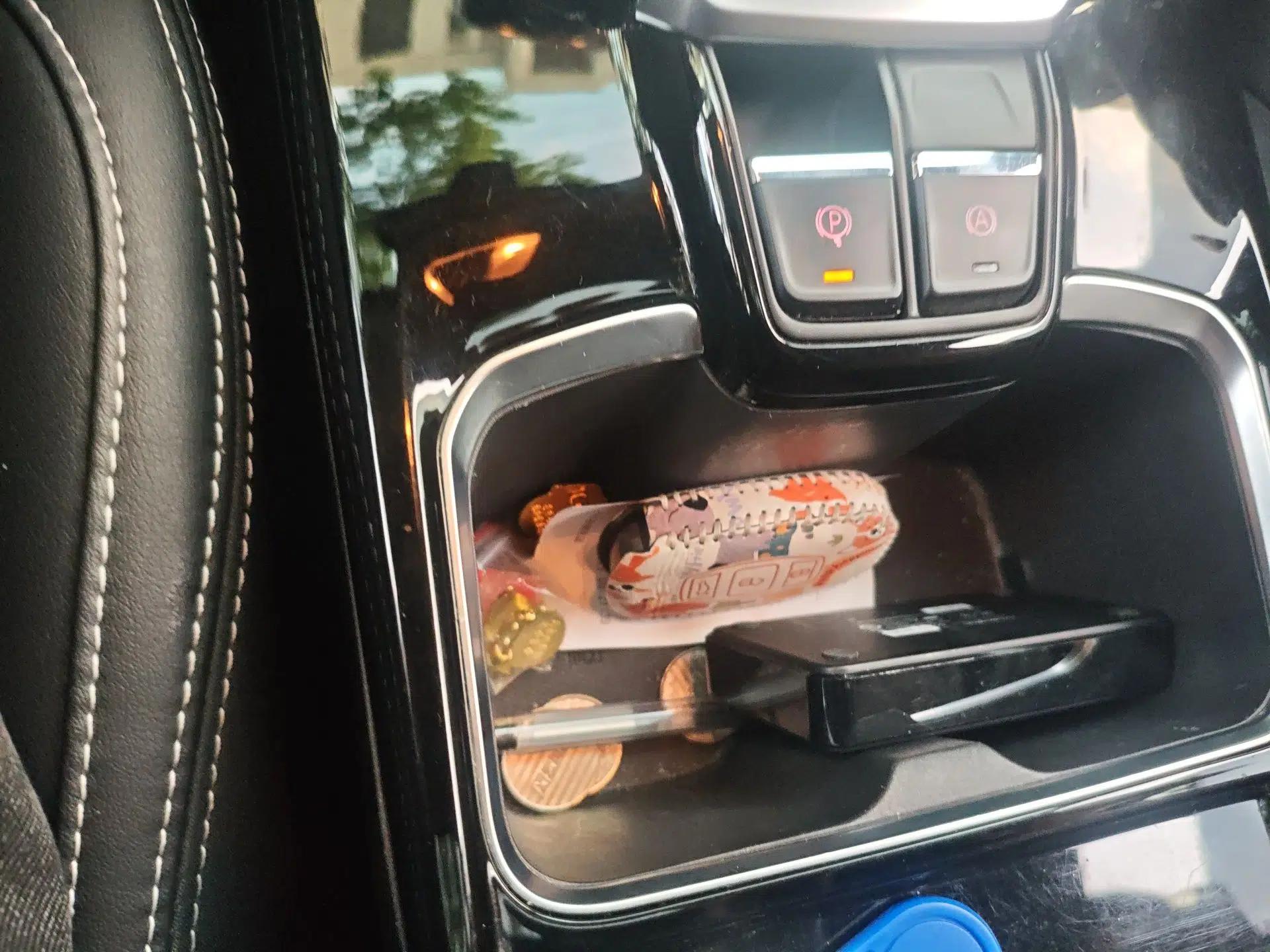 SAIC MAXUS EUNIQ 5 2020 1.3T PLUG-IN Elite Edition — миниатюра 9