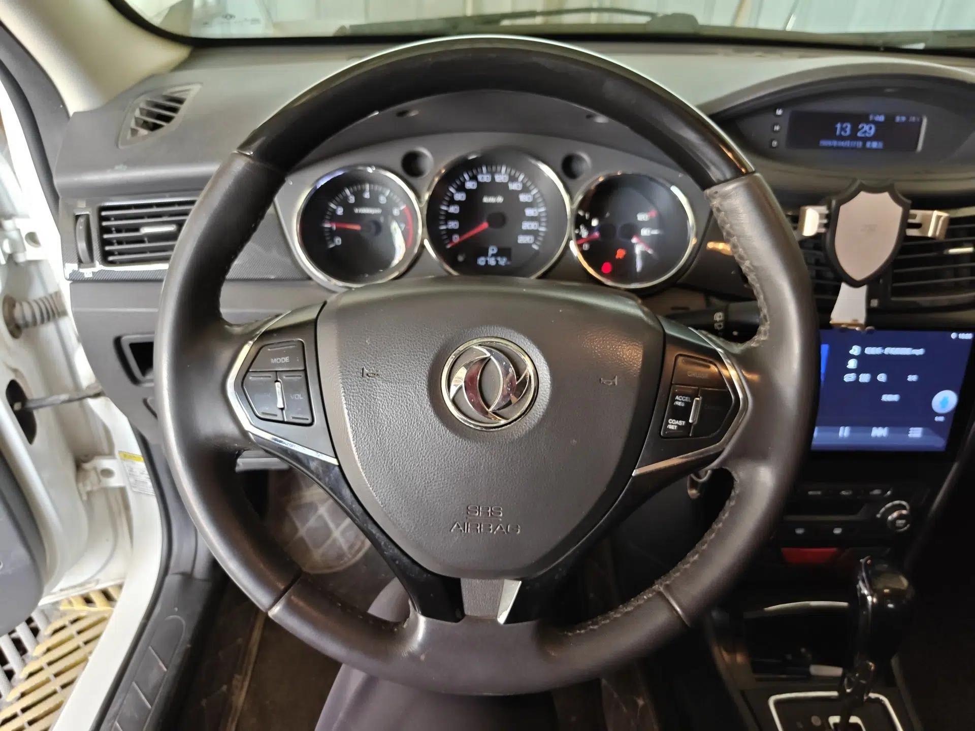 Dongfeng Aeolus H30 2014 CROSS 1.5L Automatic Zunyi Model — миниатюра 11