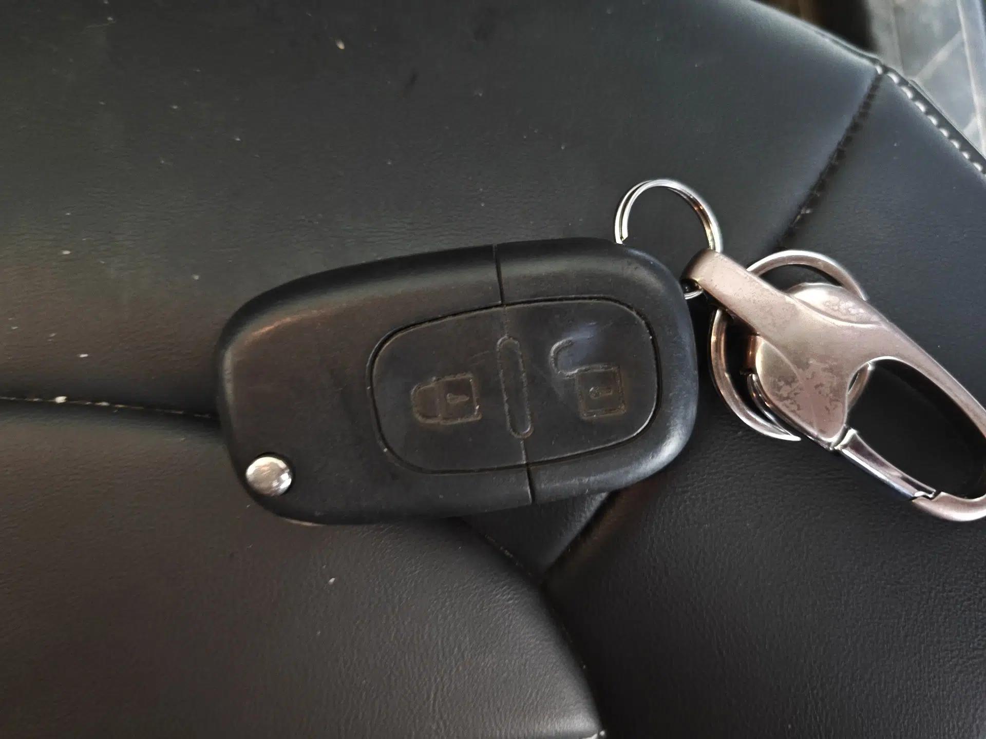 Dongfeng Aeolus H30 2014 CROSS 1.5L Automatic Zunyi Model — миниатюра 9