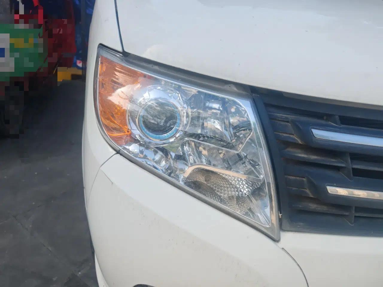 Dongfeng Yufeng 2016 2.5T Lingyun Edition Yulibao Premium Short Wheelbase Mid-Roof ZD25 — миниатюра 7