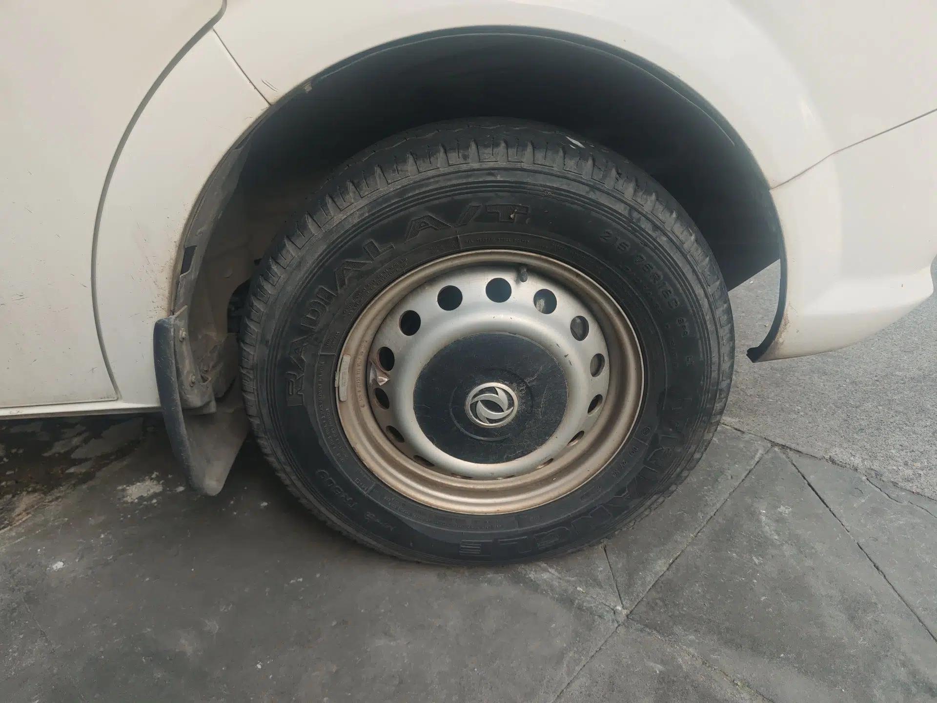 Dongfeng Yufeng 2016 2.5T Lingyun Edition Yulibao Premium Short Wheelbase Mid-Roof ZD25 — миниатюра 8
