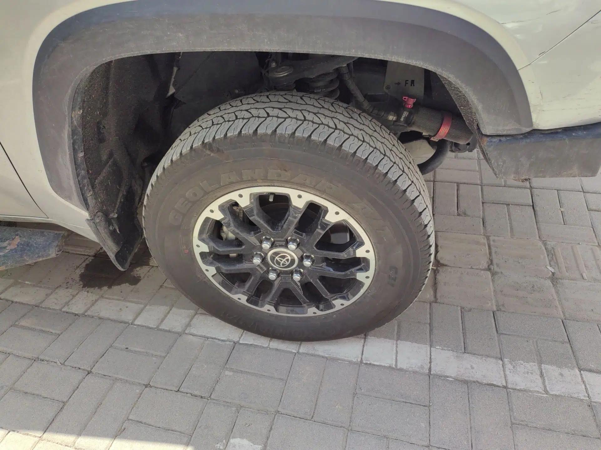 Toyota Tundra  — миниатюра 8