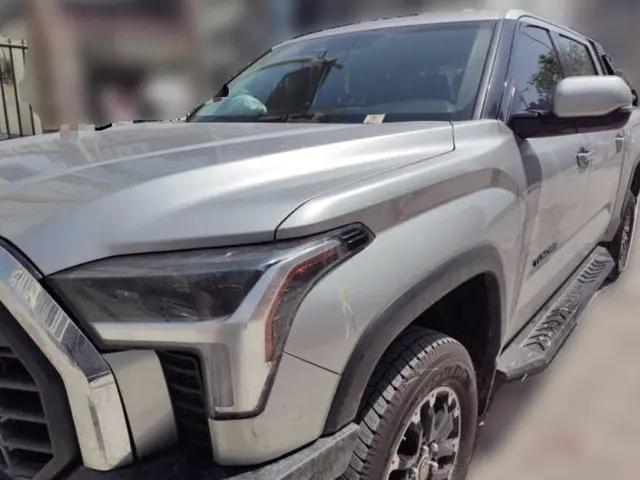Toyota Tundra 