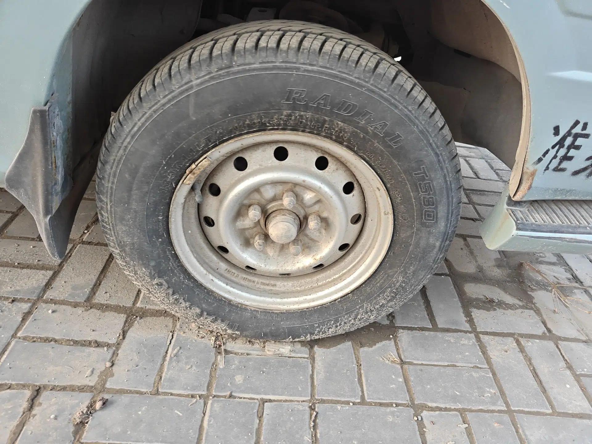 Foton Scenic 2011 2.0L Express Standard Short-Wheelbase Low-Roof 491EQ4A — миниатюра 8