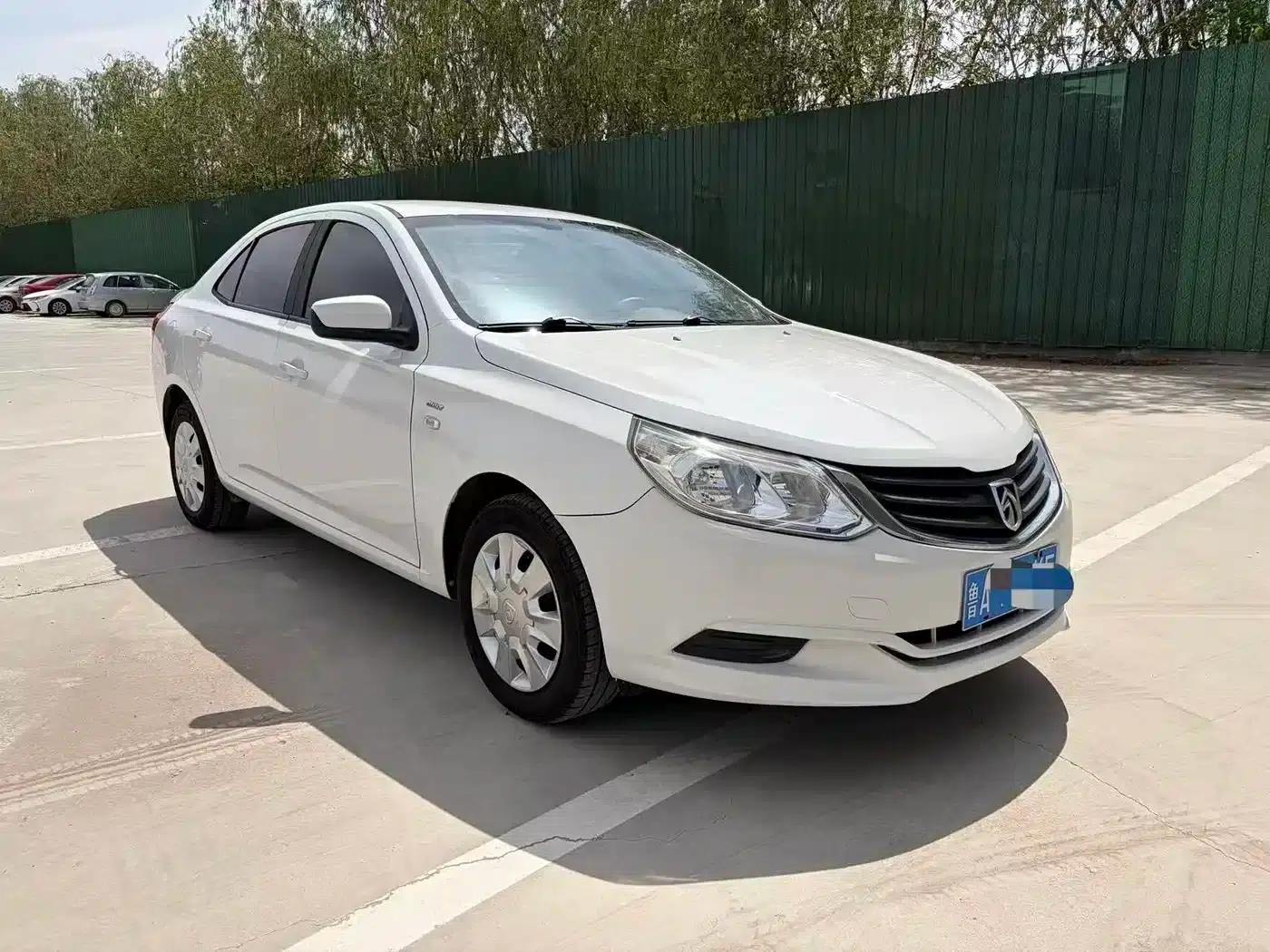 Baojun 630 2013 1.5L Manual Standard Edition — миниатюра 3