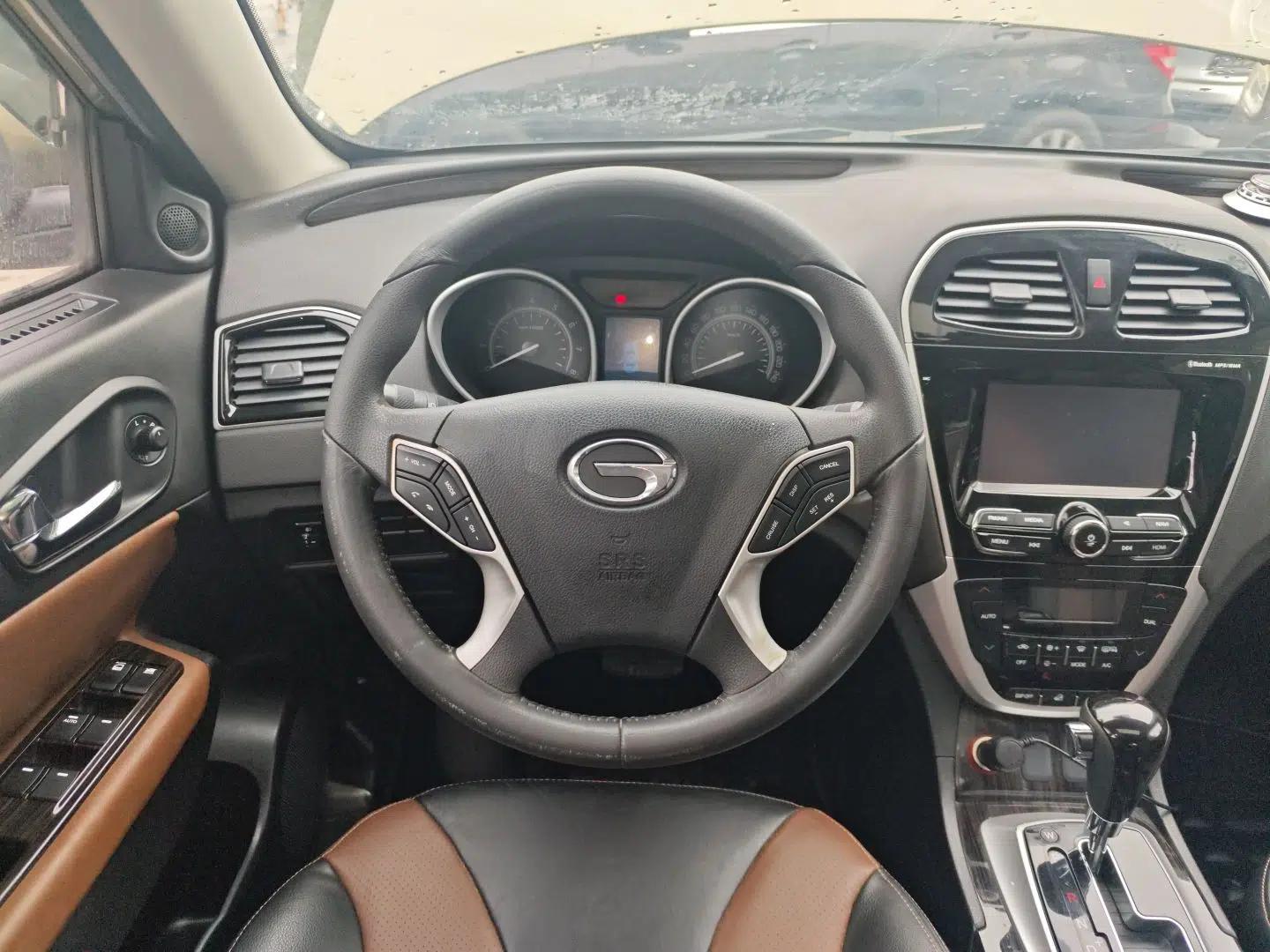 GAC Trumpchi GS5 Super 2015 2.0L Automatic Two-Wheel Drive Luxury Navigation Edition — миниатюра 13