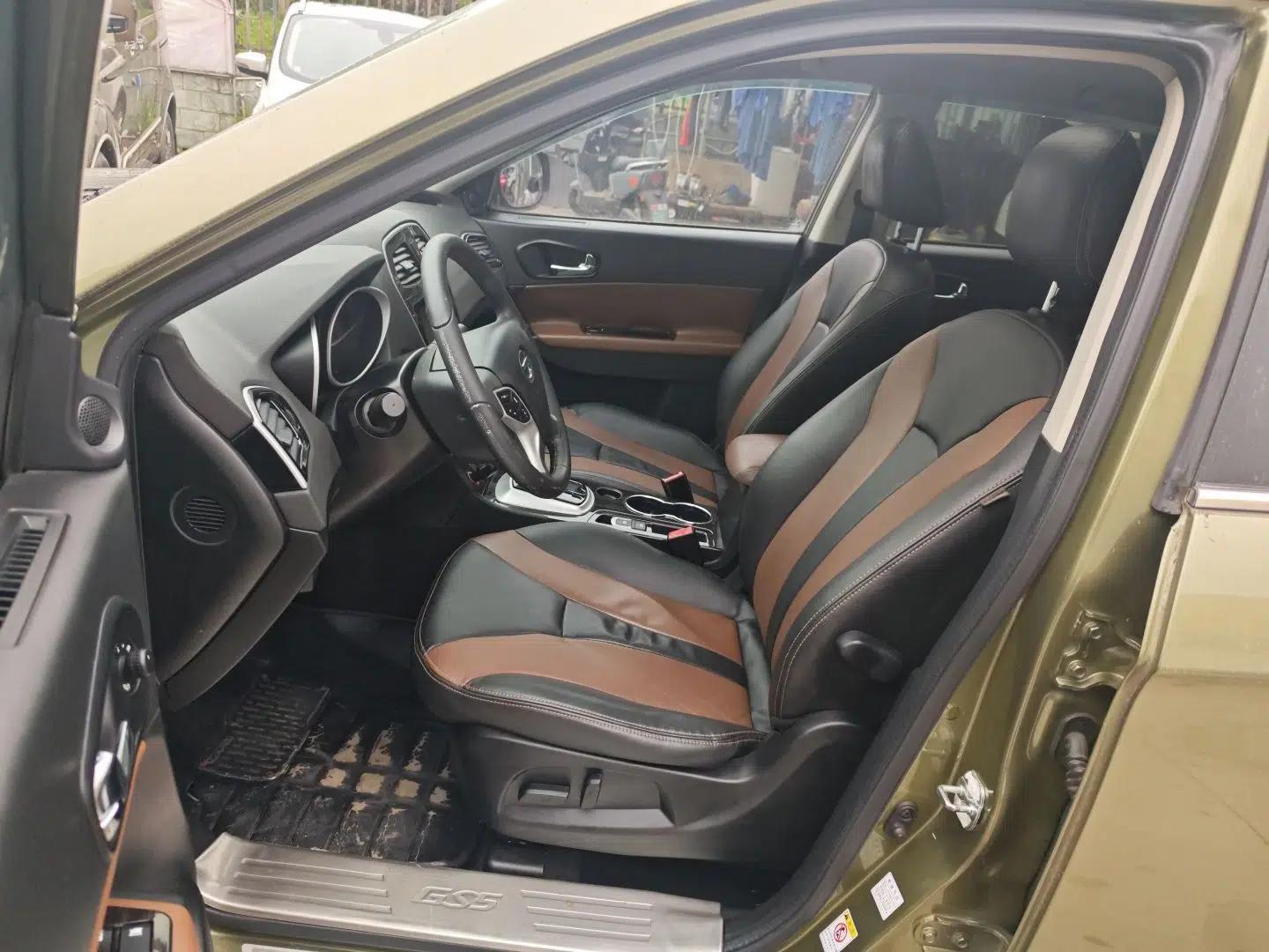 GAC Trumpchi GS5 Super 2015 2.0L Automatic Two-Wheel Drive Luxury Navigation Edition — миниатюра 17