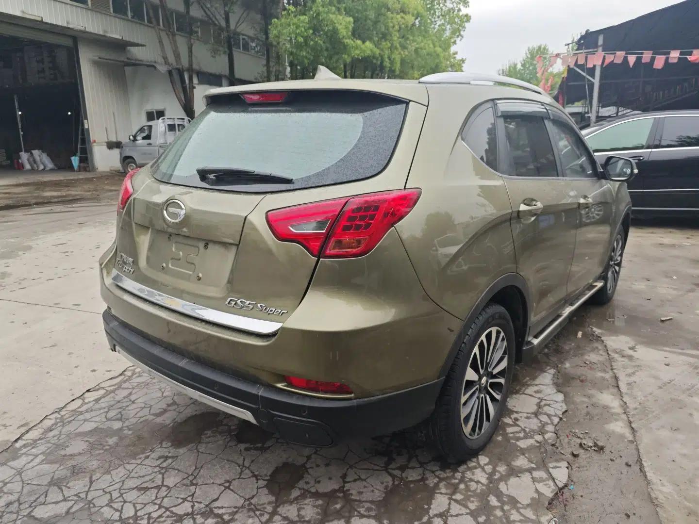 GAC Trumpchi GS5 Super 2015 2.0L Automatic Two-Wheel Drive Luxury Navigation Edition — миниатюра 4