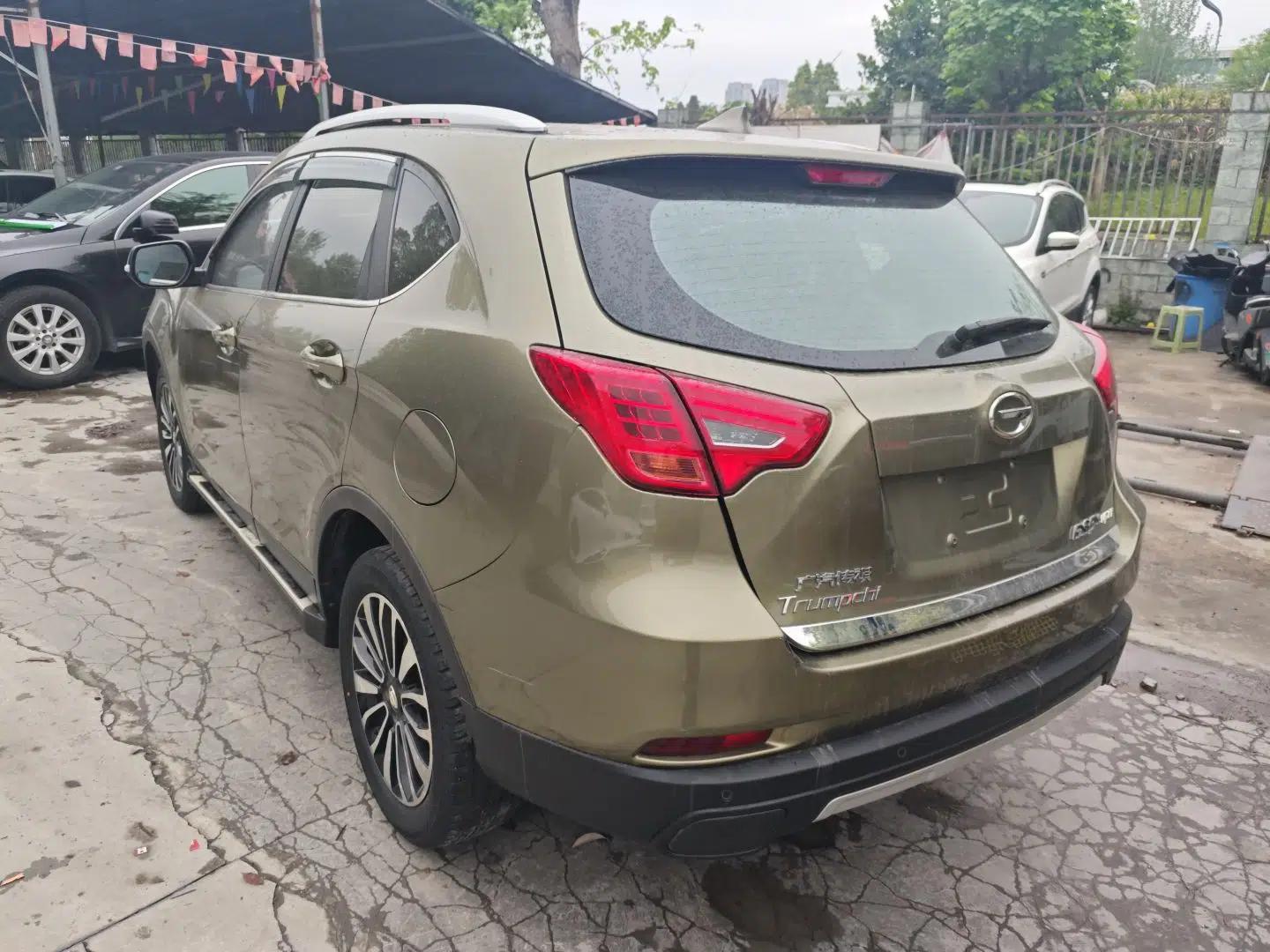 GAC Trumpchi GS5 Super 2015 2.0L Automatic Two-Wheel Drive Luxury Navigation Edition — миниатюра 7