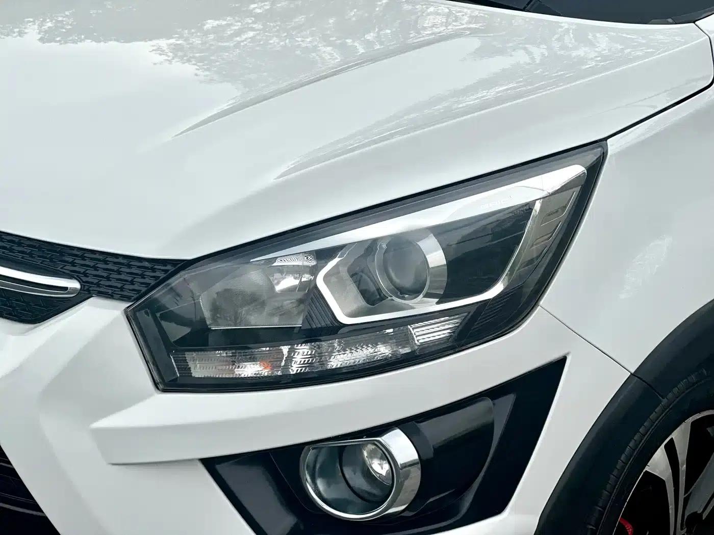 2015 Senova X25 1.5L Manual Elite — миниатюра 13