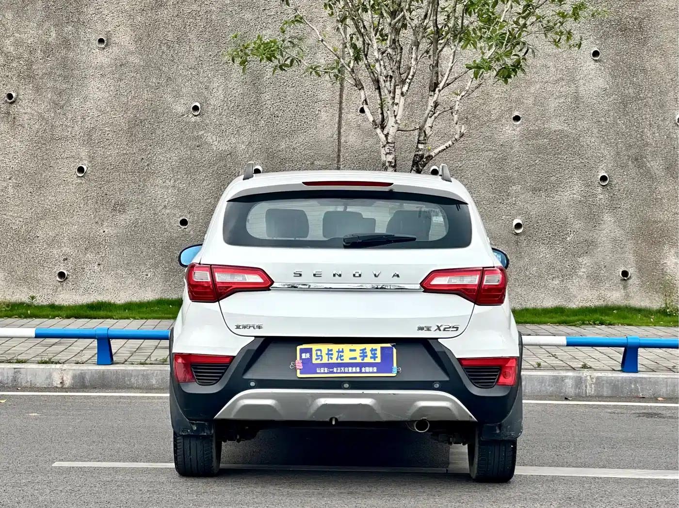 2015 Senova X25 1.5L Manual Elite — миниатюра 16