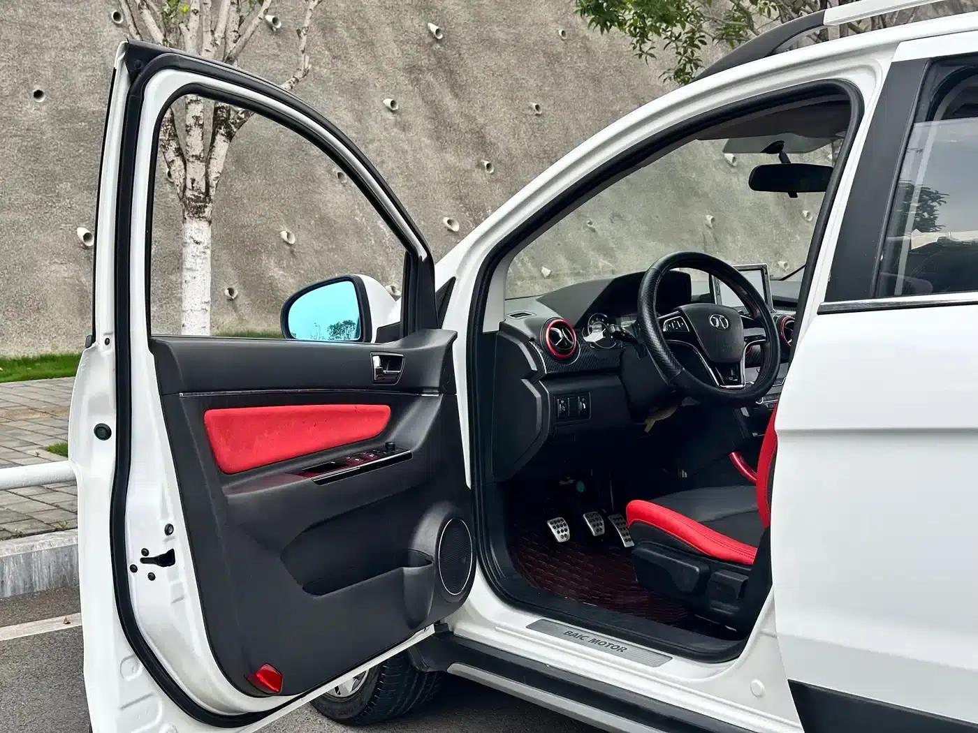 2015 Senova X25 1.5L Manual Elite — миниатюра 20