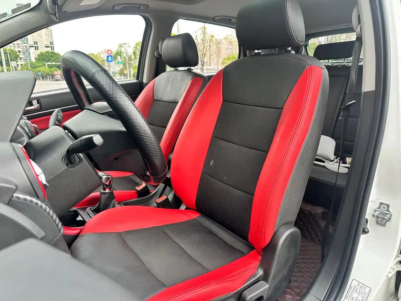 2015 Senova X25 1.5L Manual Elite — миниатюра 21
