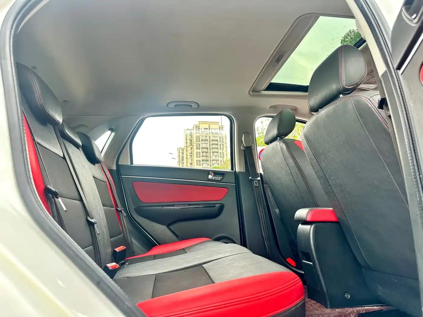 2015 Senova X25 1.5L Manual Elite — миниатюра 26