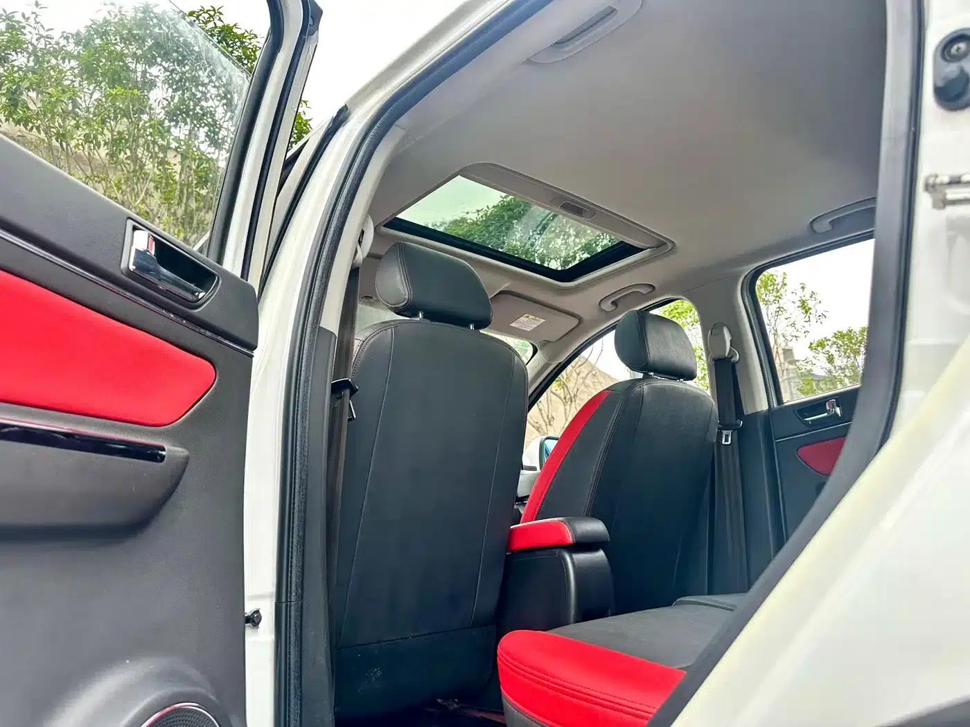 2015 Senova X25 1.5L Manual Elite — миниатюра 28