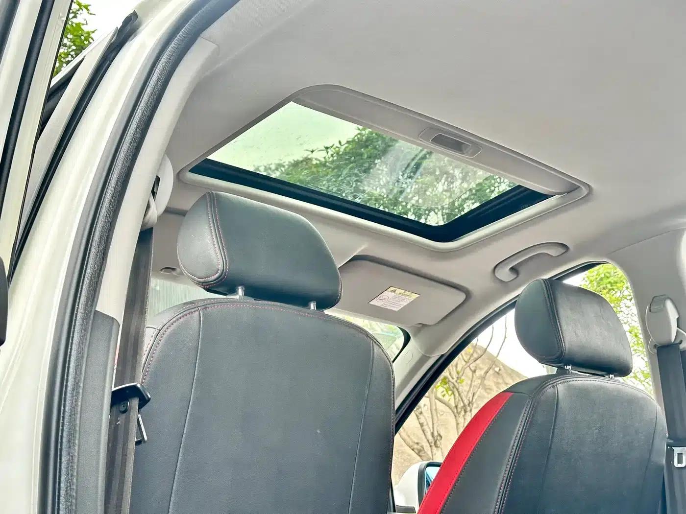 2015 Senova X25 1.5L Manual Elite — миниатюра 29