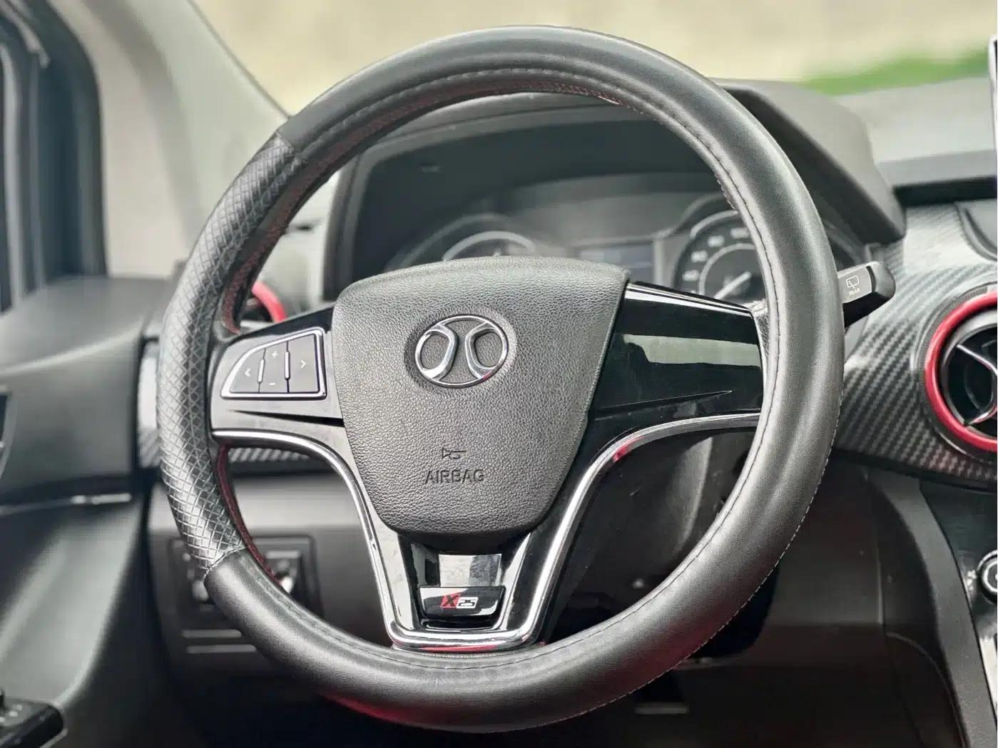 2015 Senova X25 1.5L Manual Elite — миниатюра 33