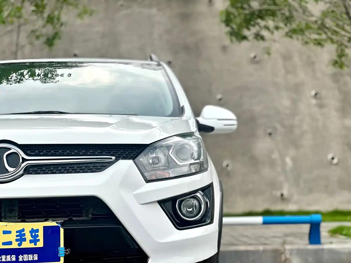 2015 Senova X25 1.5L Manual Elite — миниатюра 10