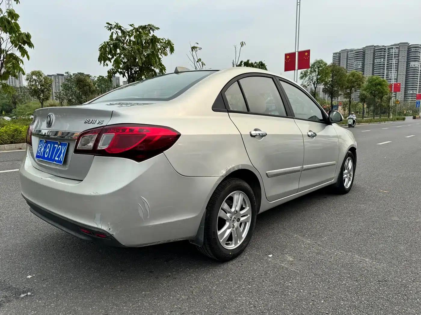 Yuexiang V5 2012 1.5L Automatic Dream Edition — миниатюра 5